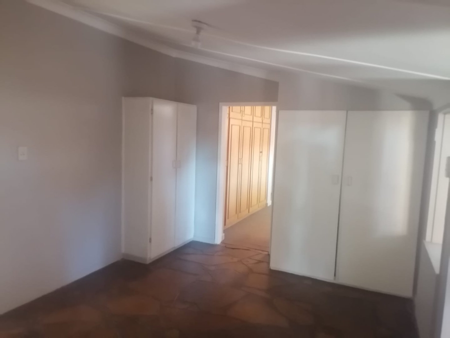 4 Bedroom Property for Sale in Postmasburg Northern Cape